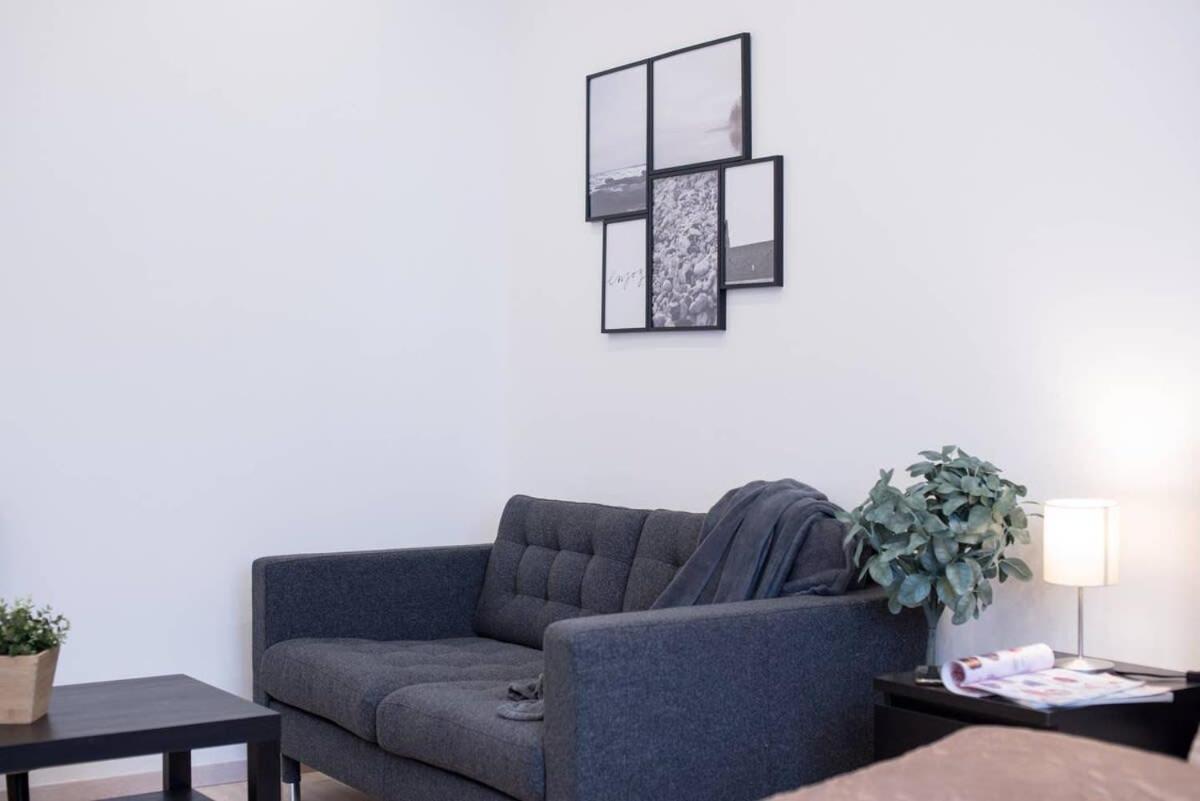 Very Modern And Cozy Ac Apartman